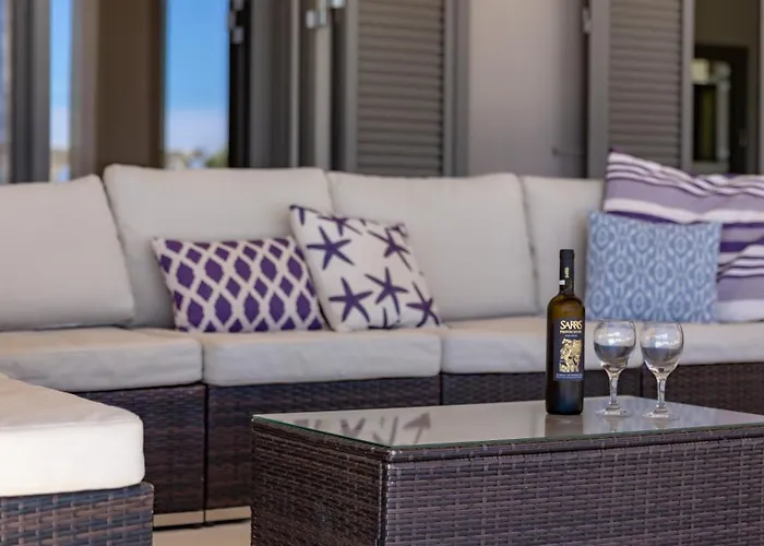 Villa Robola Mavrata