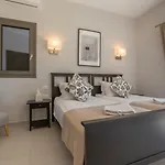 Villa Robola *
